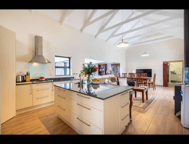 3 BEDROOM HOUSE FOR SALE IN KEURBOOMSTRAND